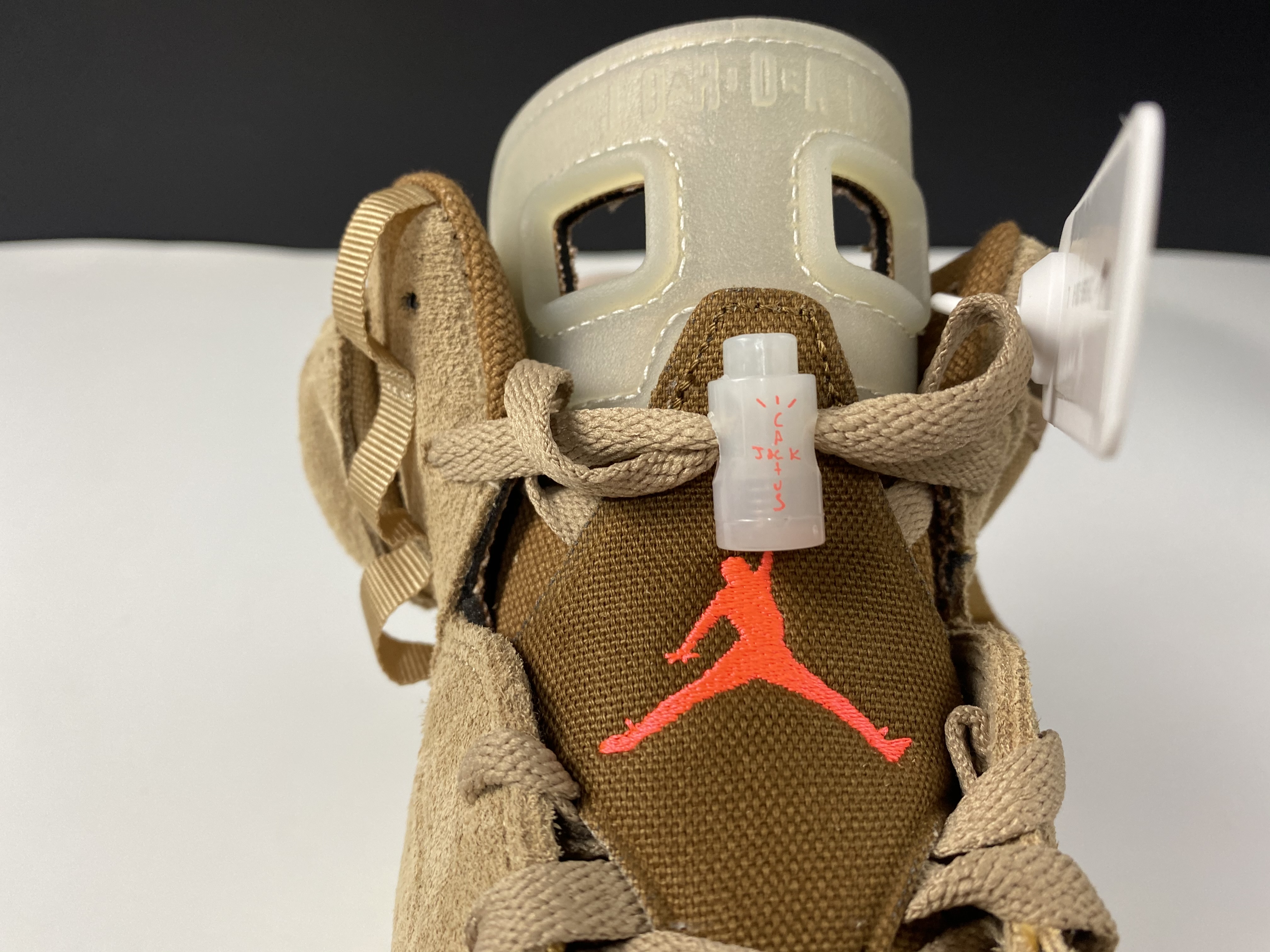 Travis Scott x Air Jordan 6 DH0690-200