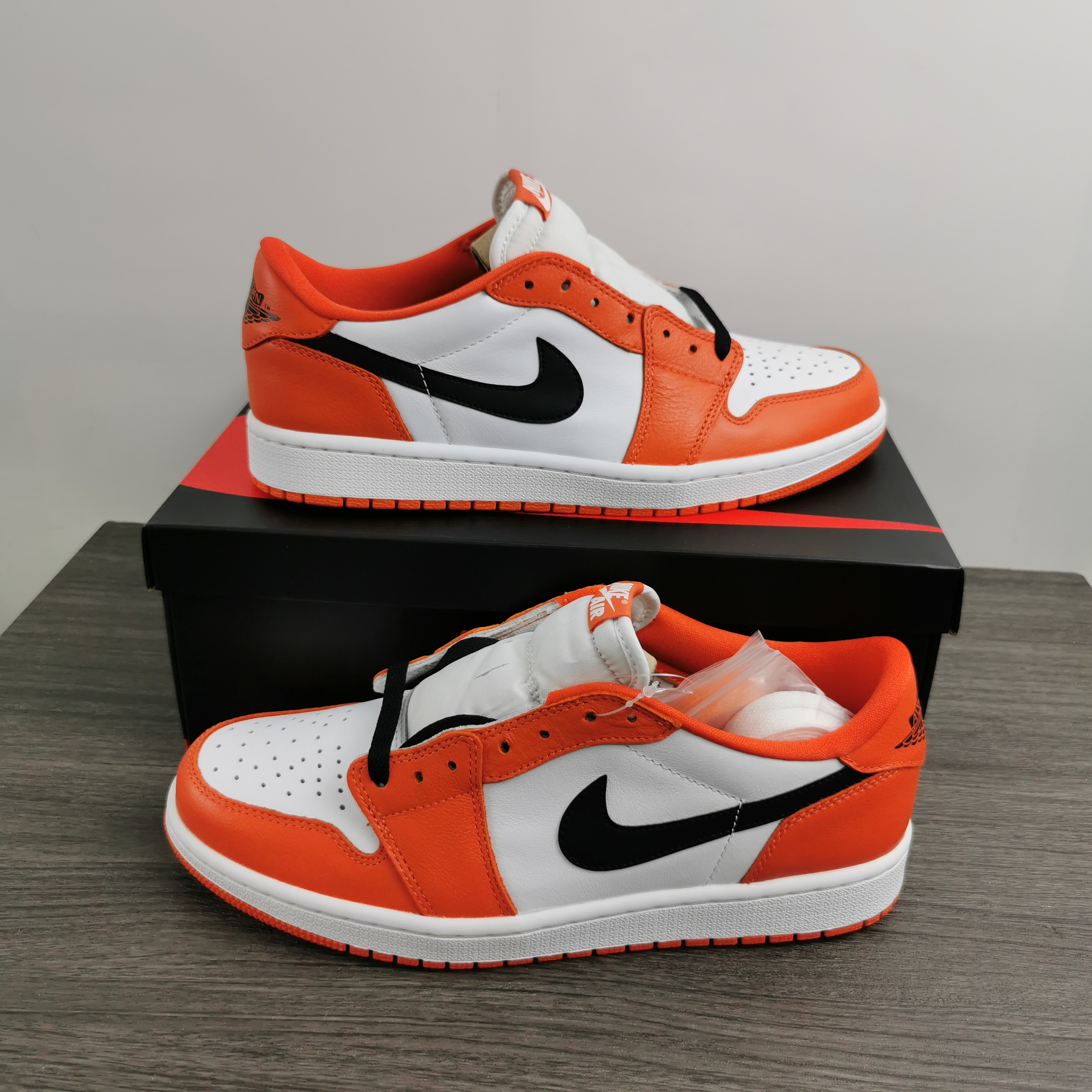 Air Jordan 1 Low OG CZ0790-801