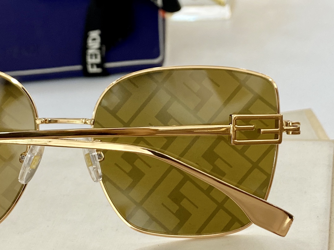 F*endi Glasses Top