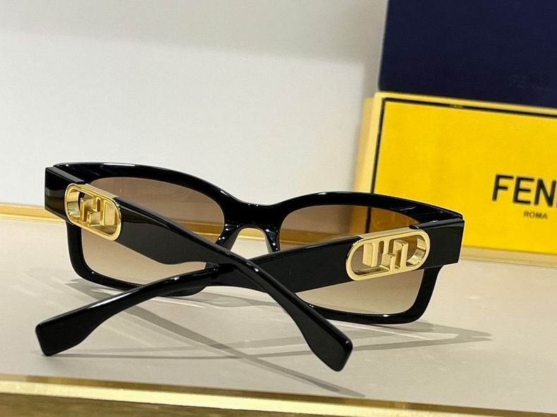 F*endi Glasses Top