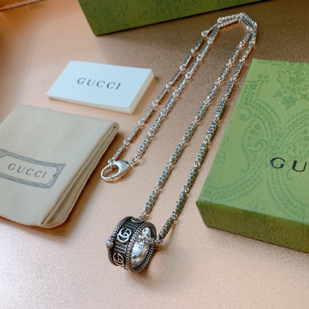 Necklace012