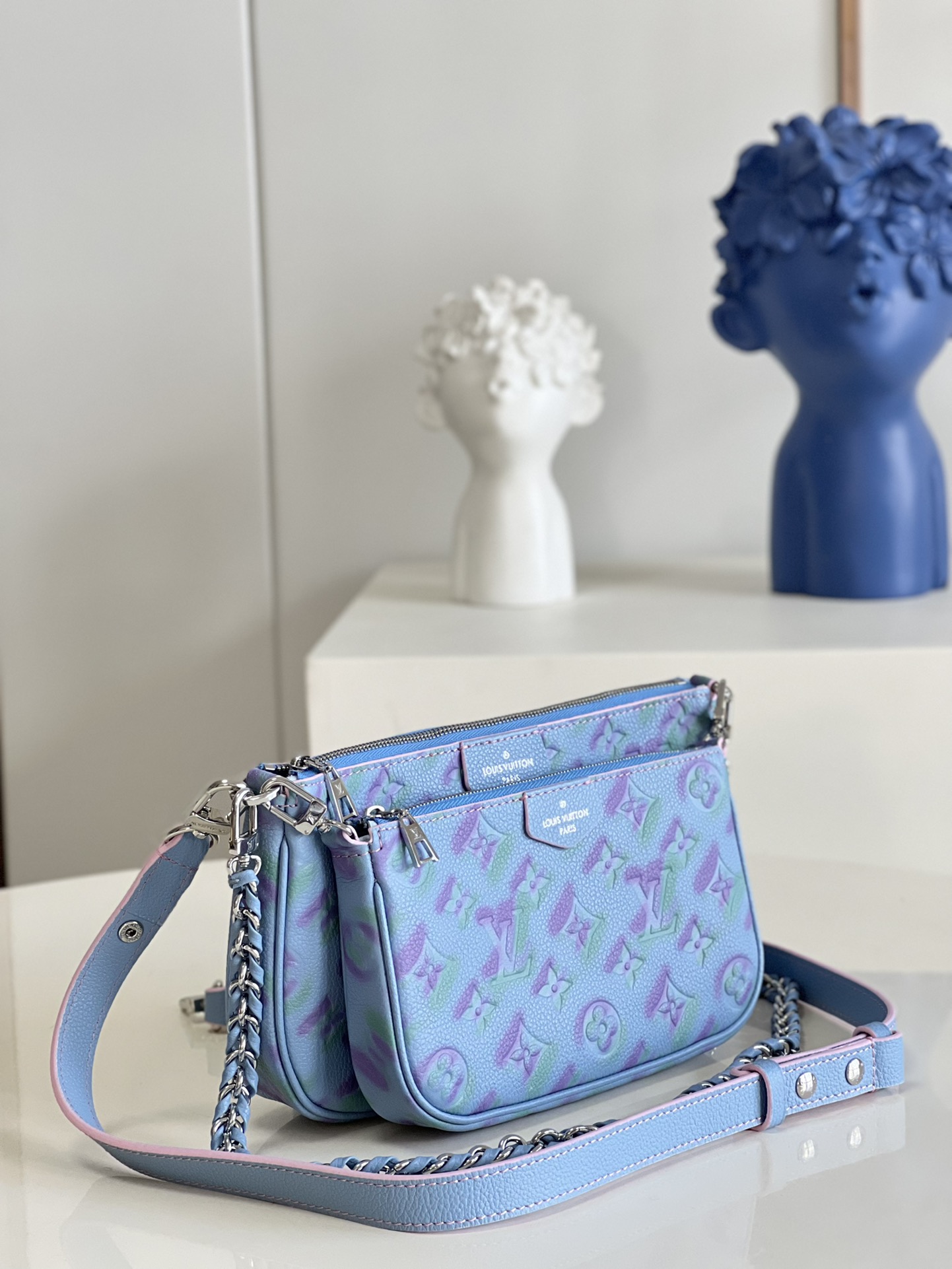 L*ouis V*uitton Top Bag 24*13.5*4CM