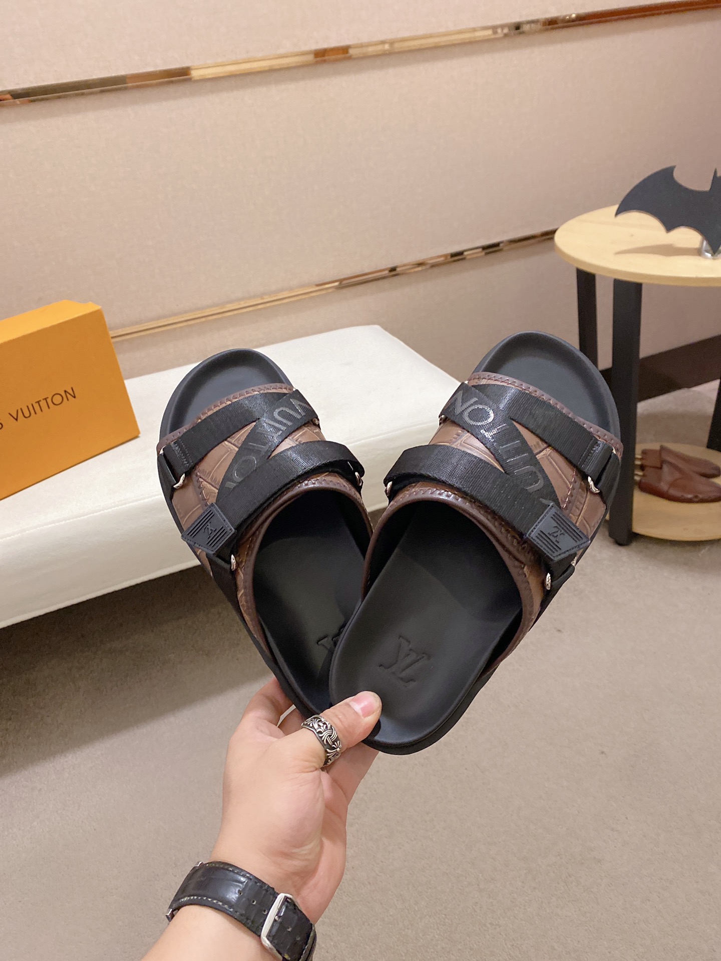 Men L*ouis V*uitton Top Slippers