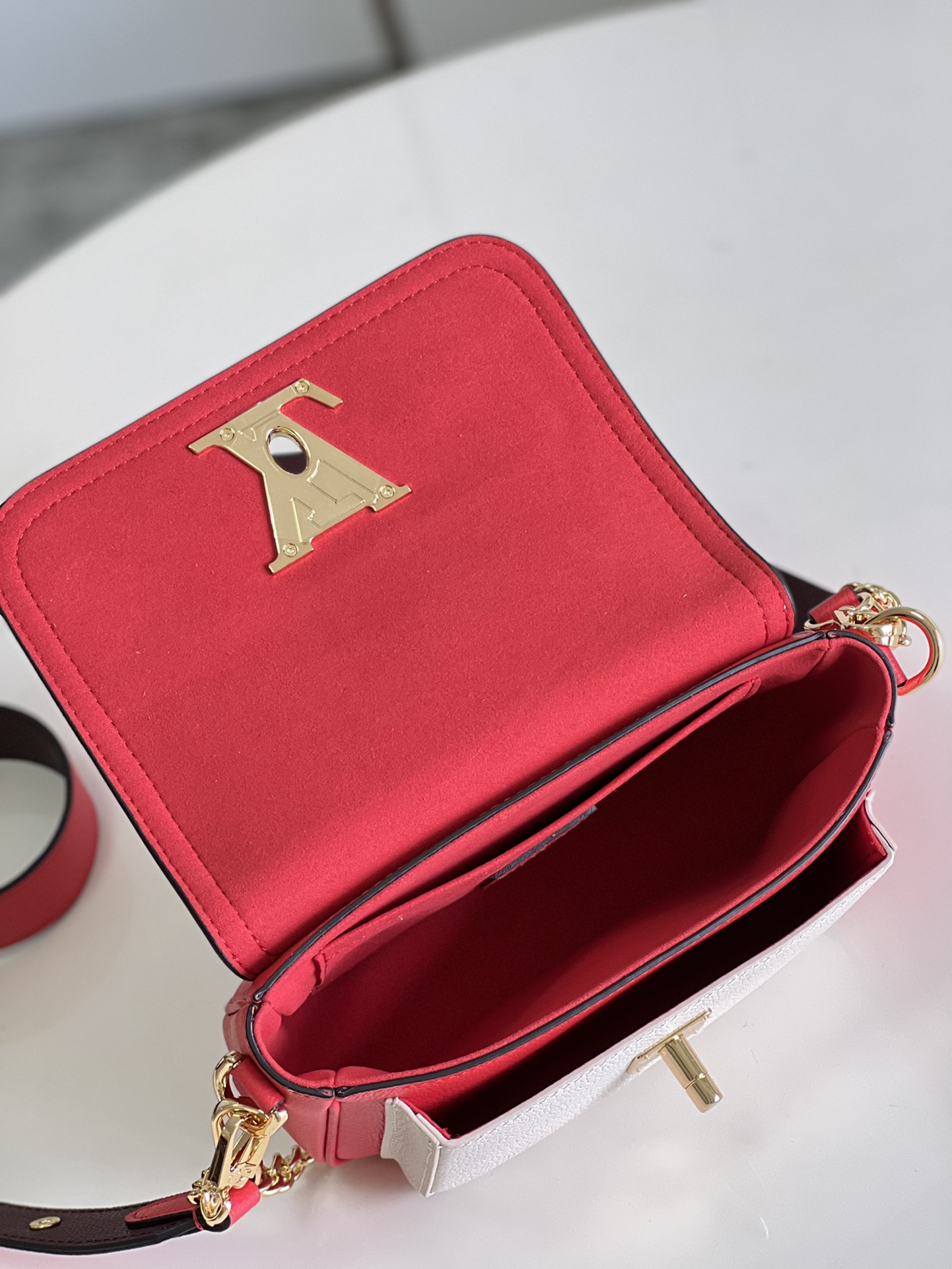 L*ouis V*uitton Bag Top Quality 19*13*8CM