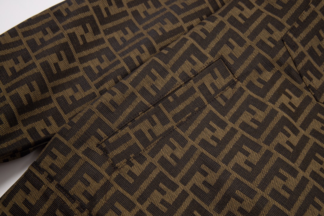 Men Jacket/Sweater Top Quality