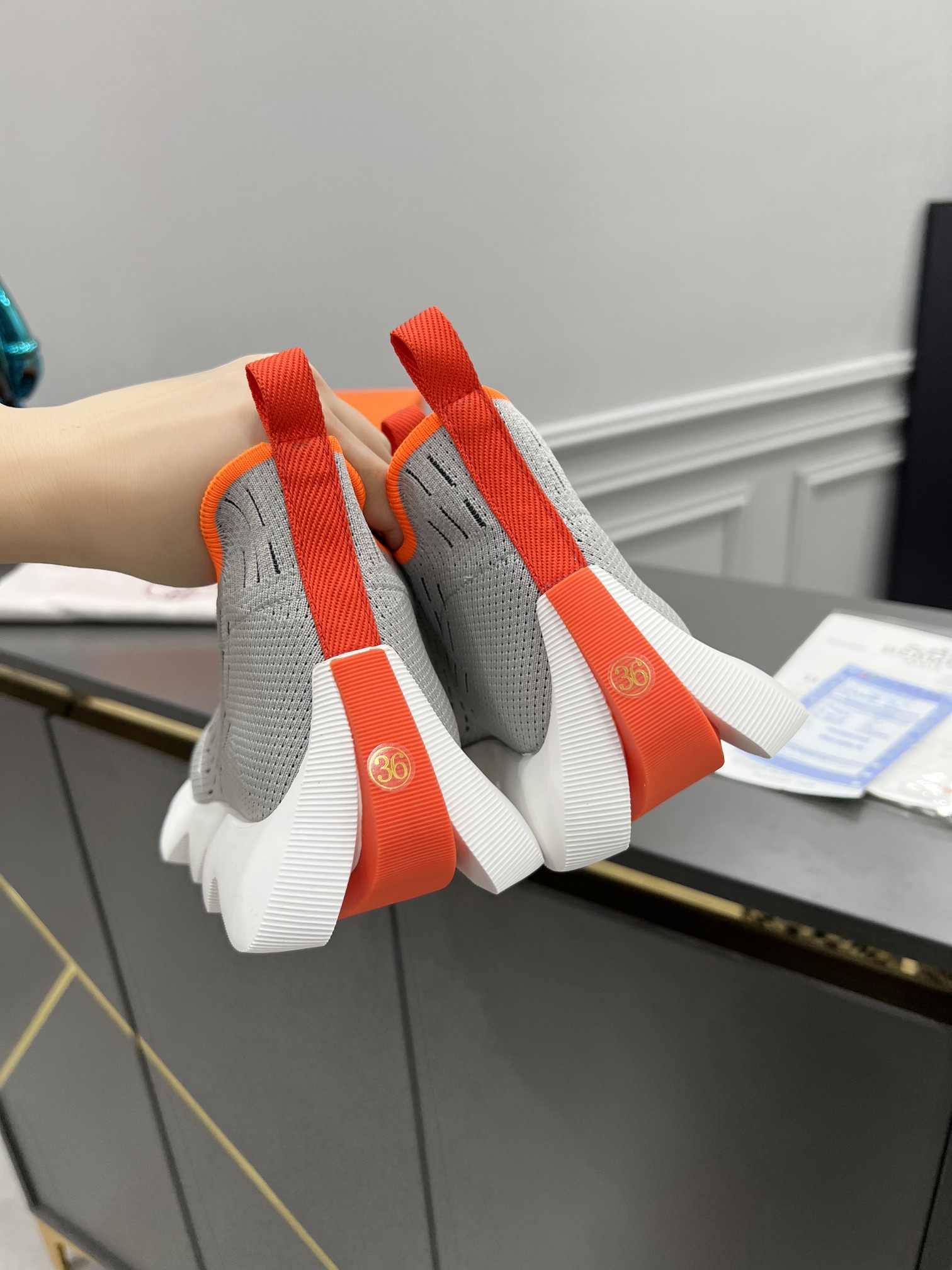 Women H*ermes Top Sneaker