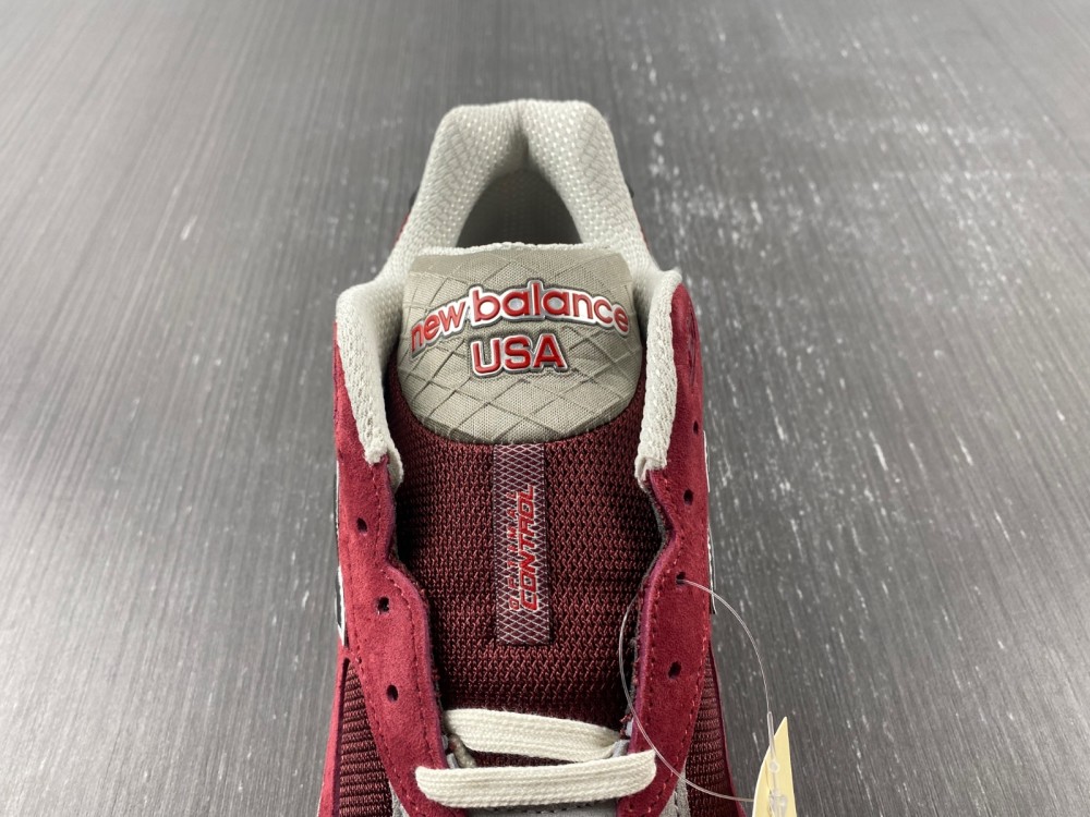 N*ew B*alance Sneakers Maikesneakers