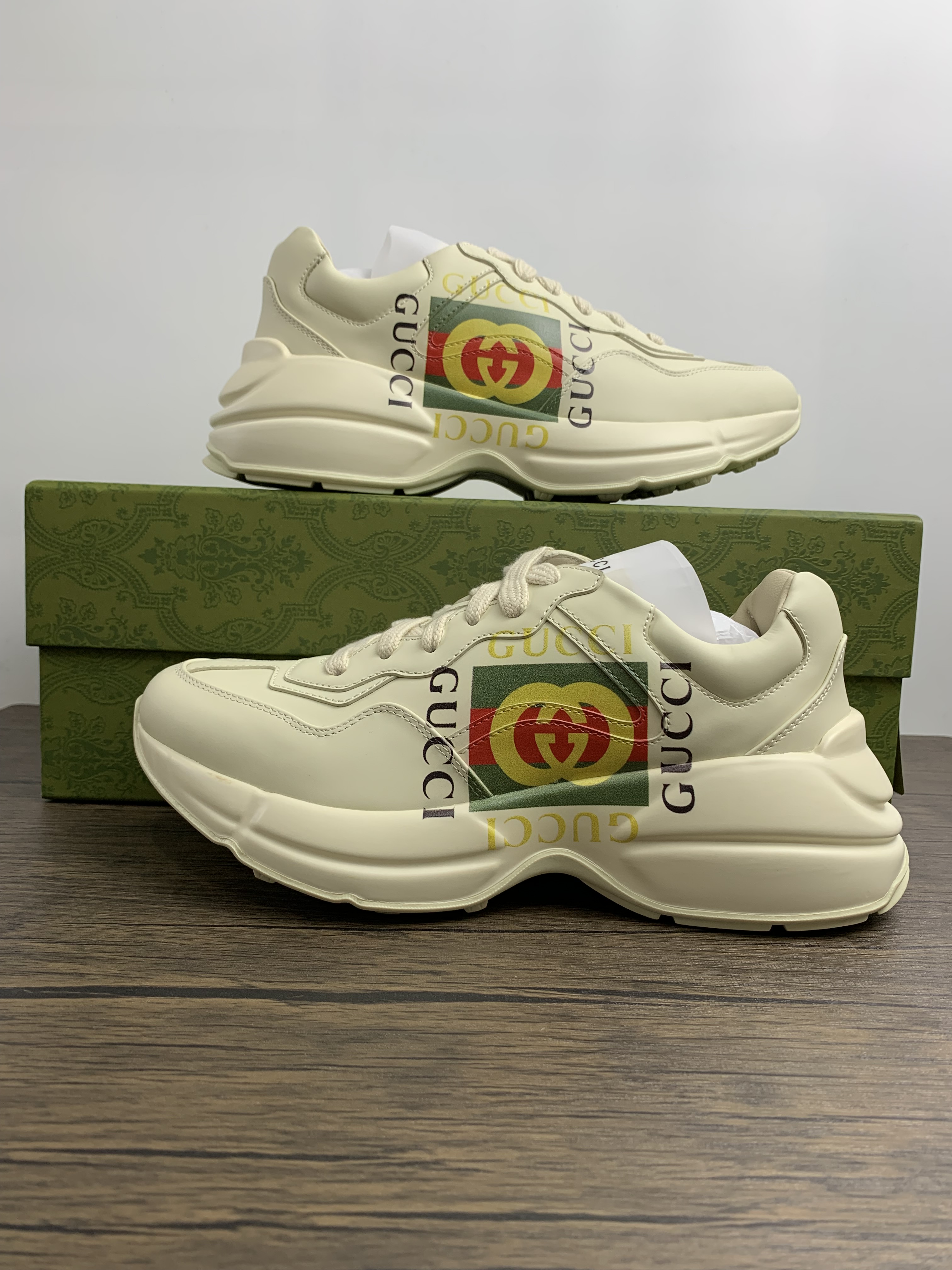 G*cci Sneaker
