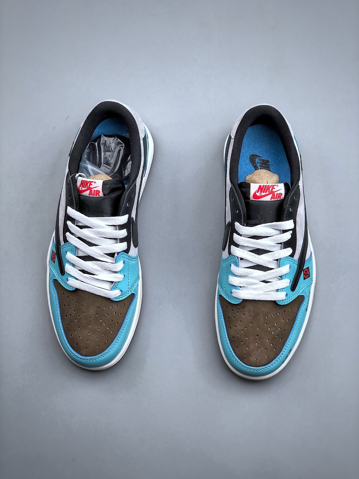 T*ravis S*cott Nike Air Jordan 1 low AJ1 DM7866-009