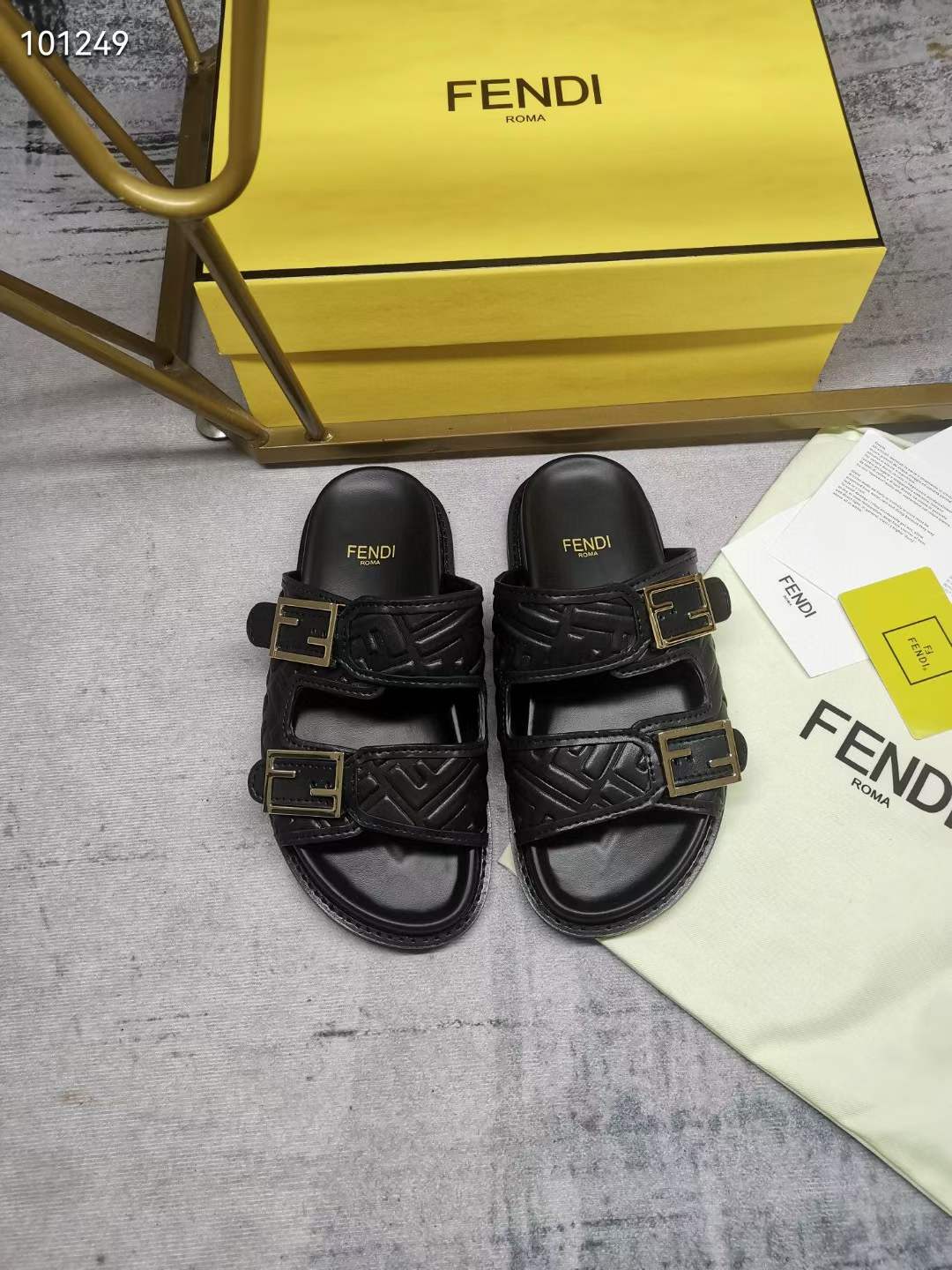 Women Men F*endi Top Sandals （ ）