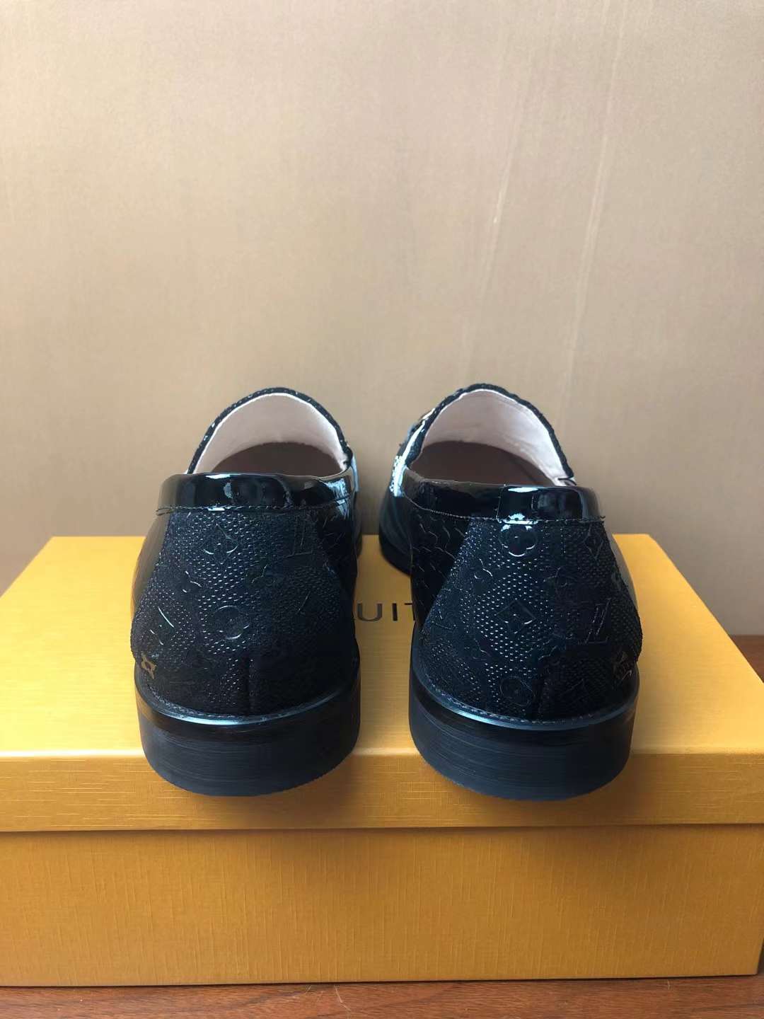 Men L*ouis V*uitton Top Sneaker ()