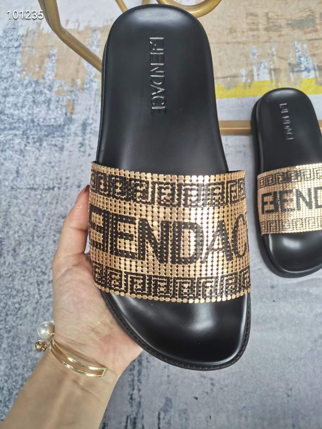 Men Women F*endi Top Sandals