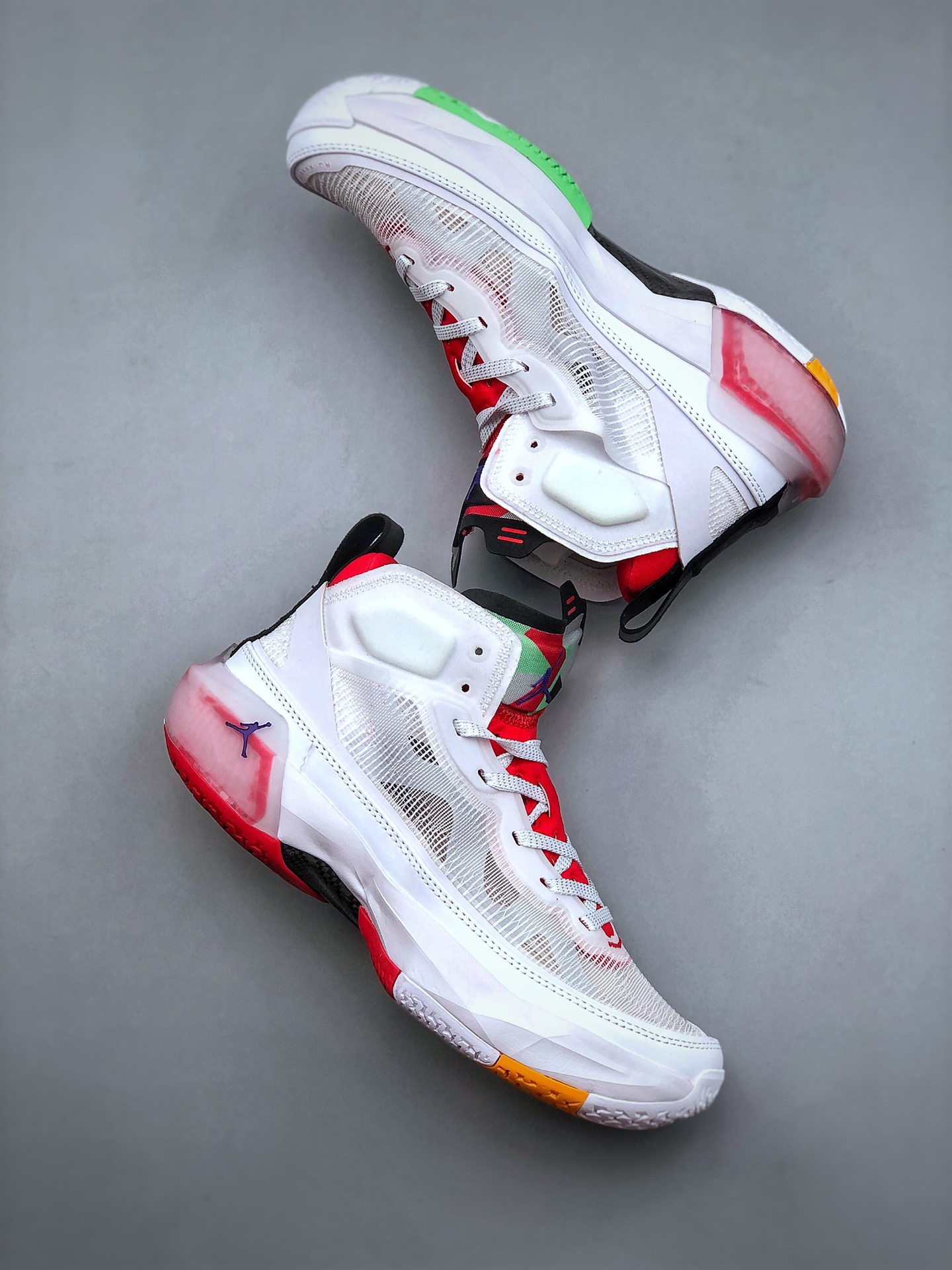 Nike Air Jordan 37