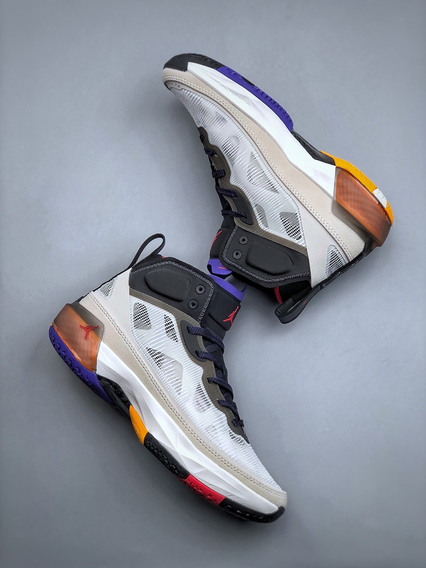 Nike Air Jordan 37