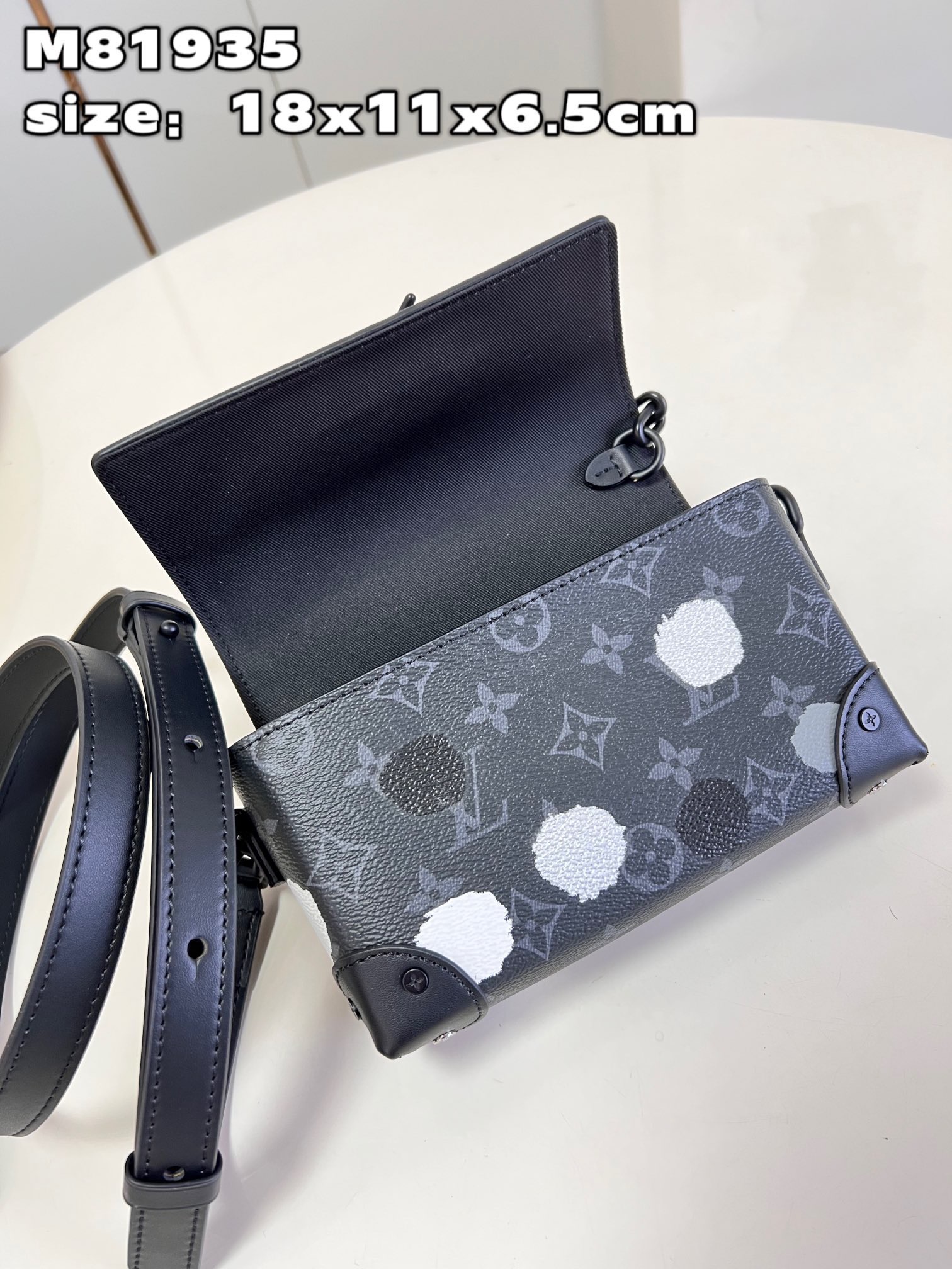 L*ouis V*uitton Top Bag