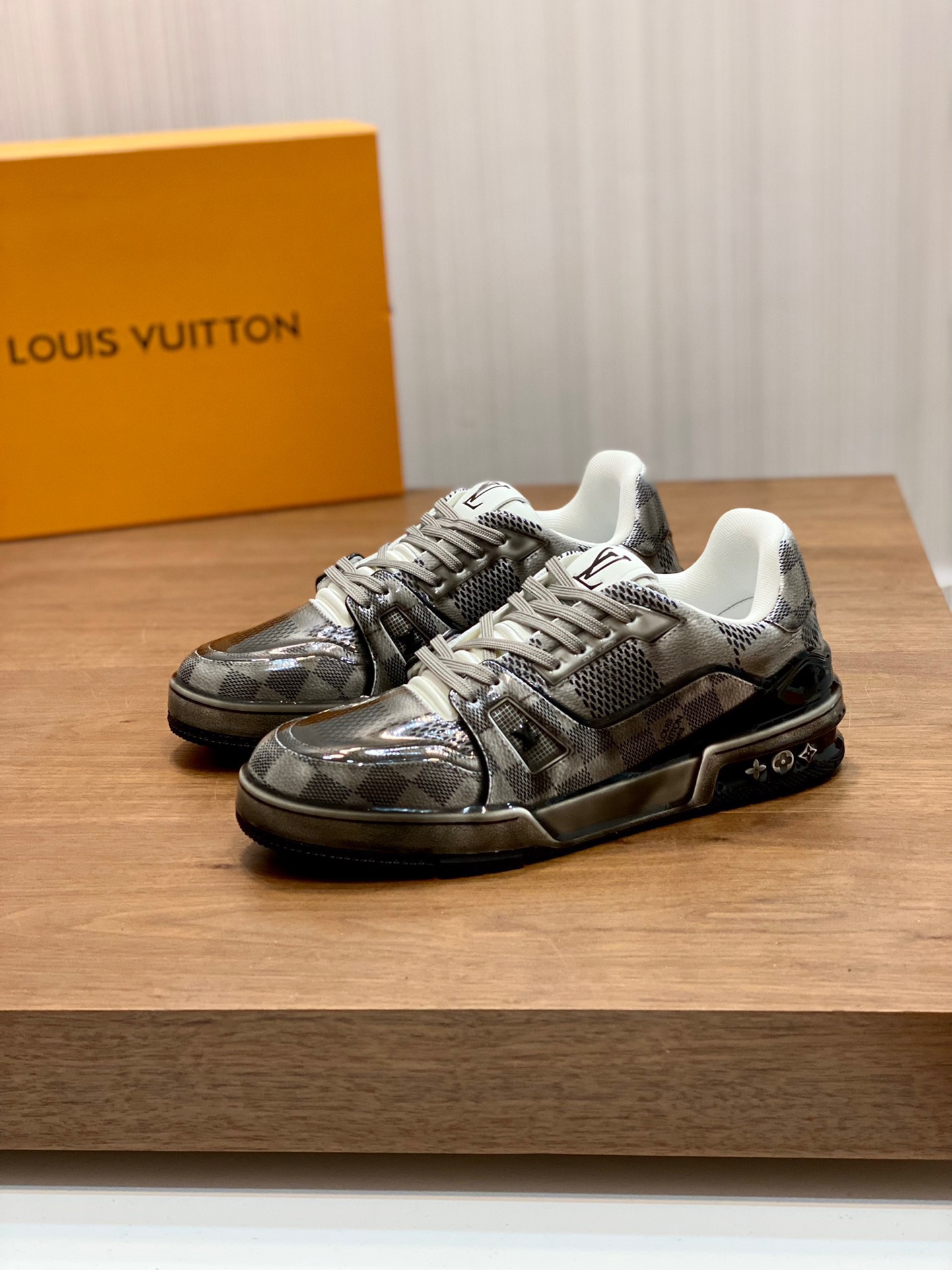 Men L*ouis V*uitton Top Sneaker Maikesneakers