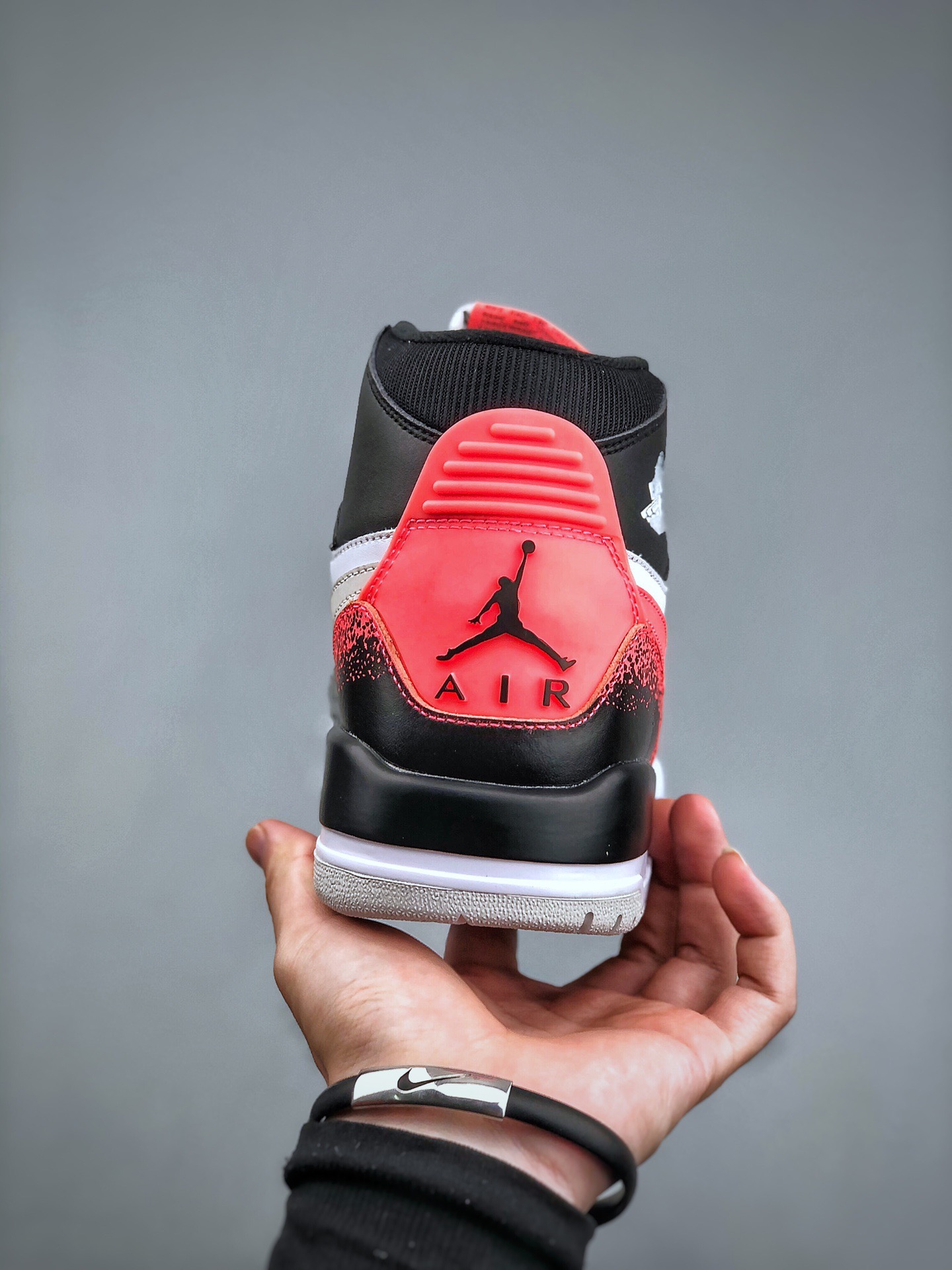 NIKE Air Jordan Legacy 312