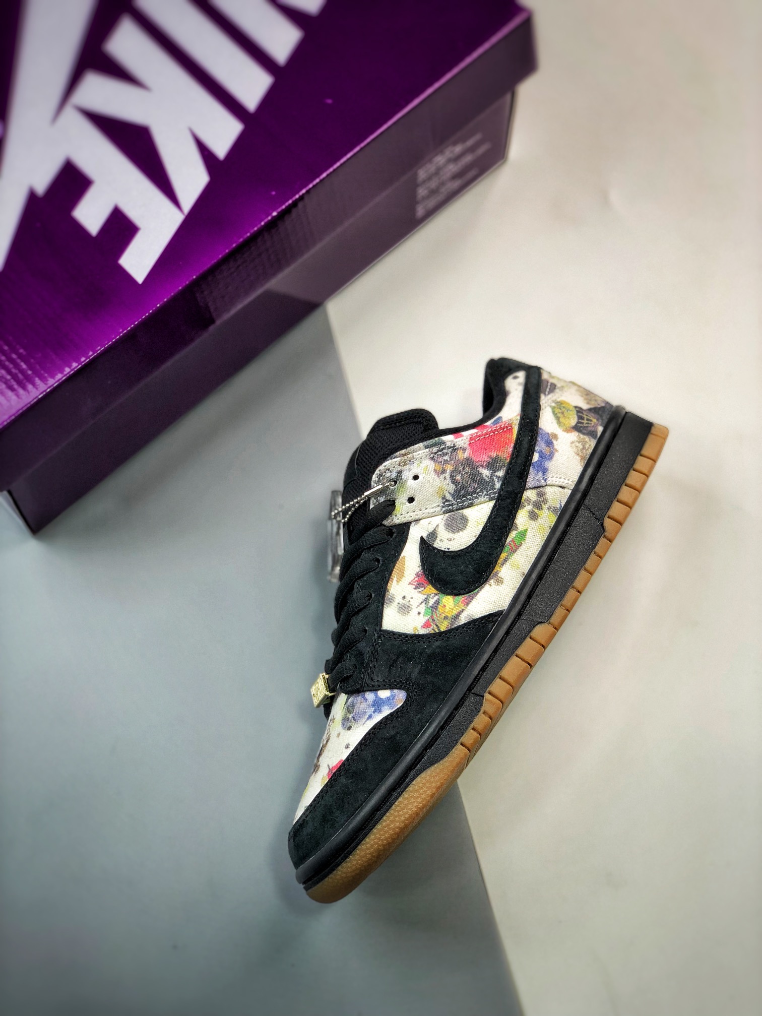 Nike SB Dunk Low