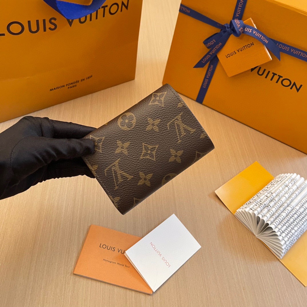 L*ouis V*uitton Top Bag
