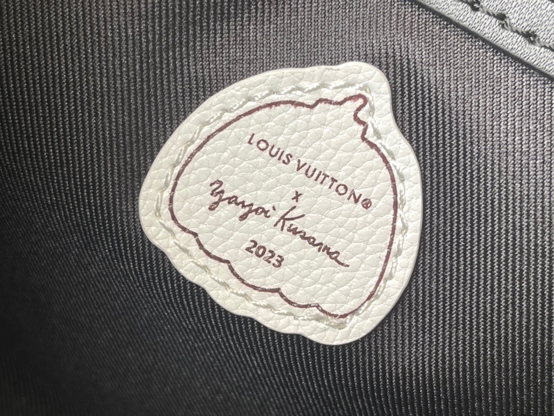 L*ouis V*uitton Top Bag