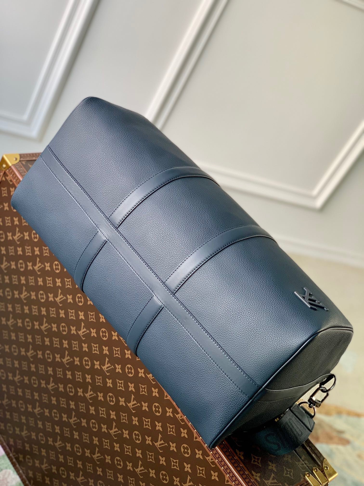 L*ouis V*uitton Top Bag