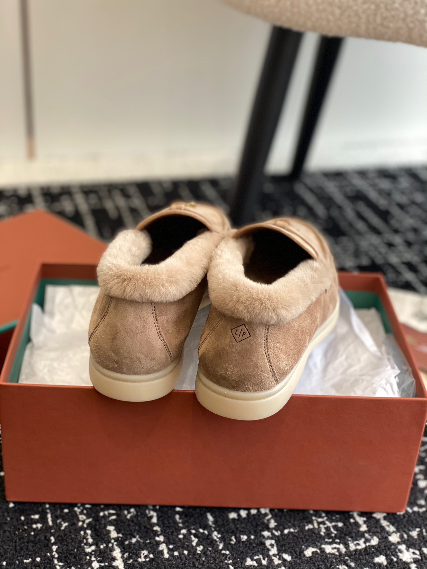 Women L*oro P*iana Top Loafer ()