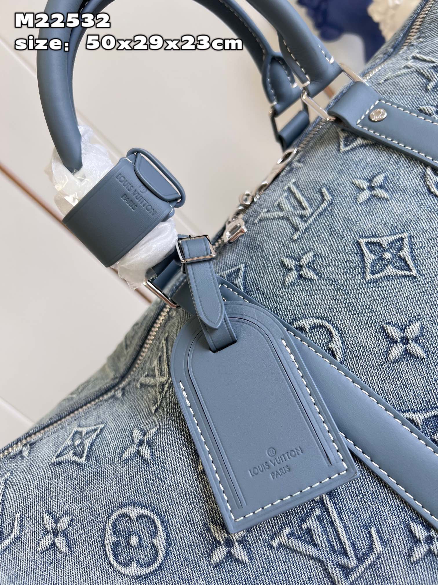 L*ouis V*uitton Top Bag m22532