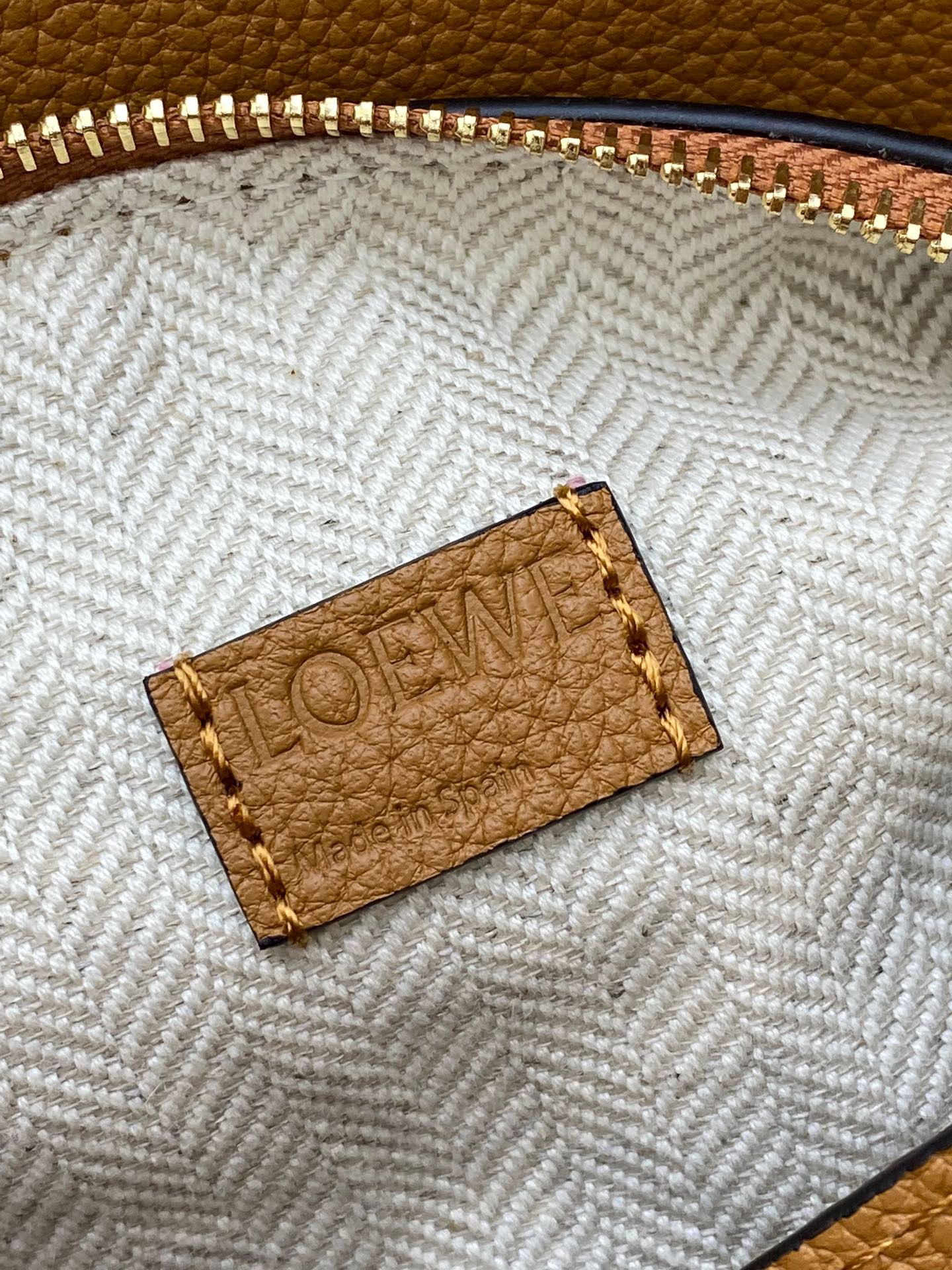 L*oewe Bag 9016 Top Quality