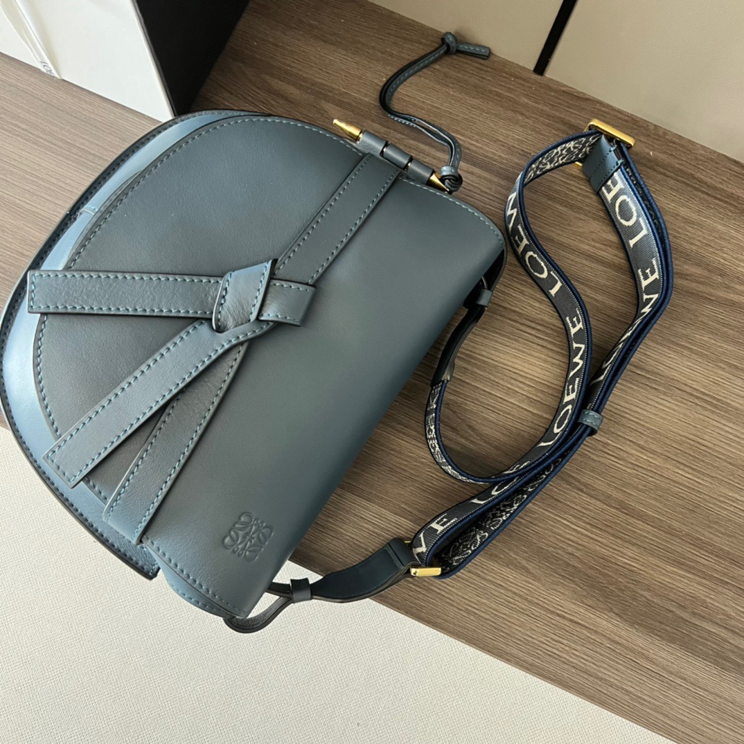 L*oewe Bag 011821 Top Quality
