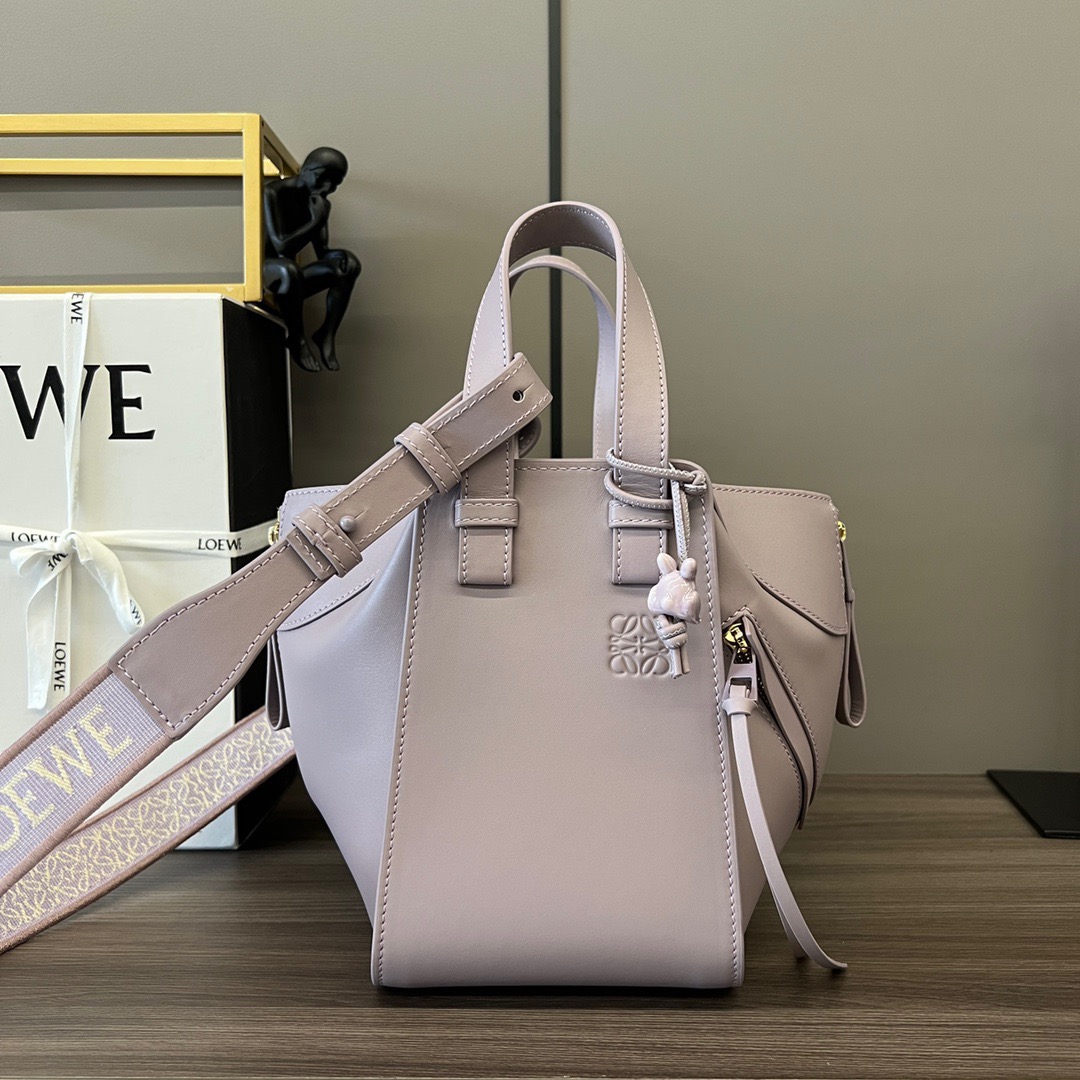 L*oewe Bag 652235 Top Quality