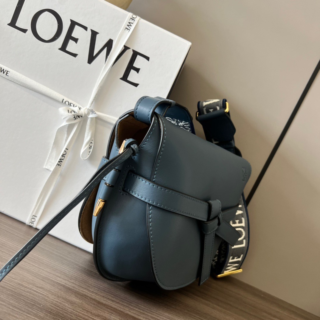 L*oewe Bag 011821 Top Quality