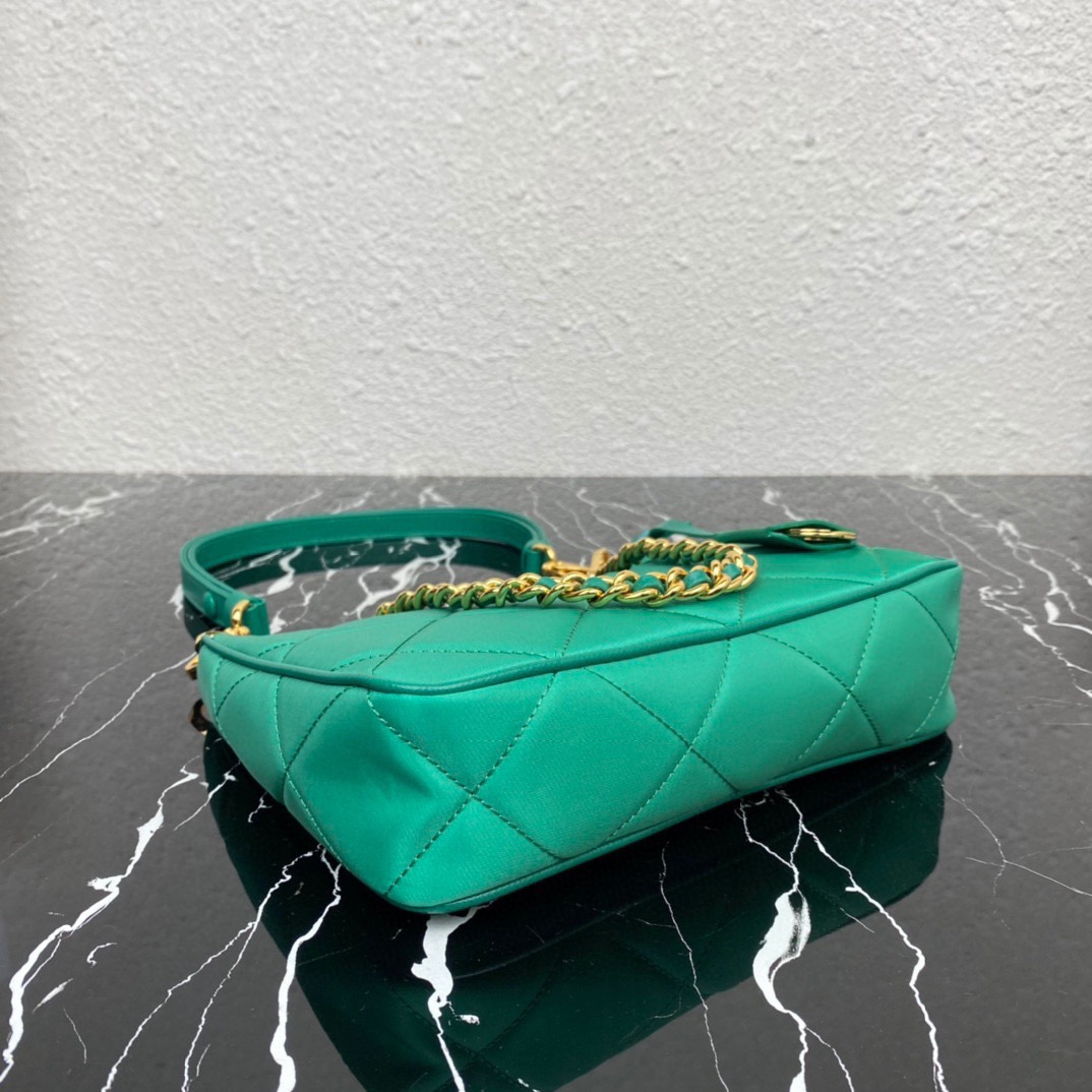 P*rada Bag Top Quality