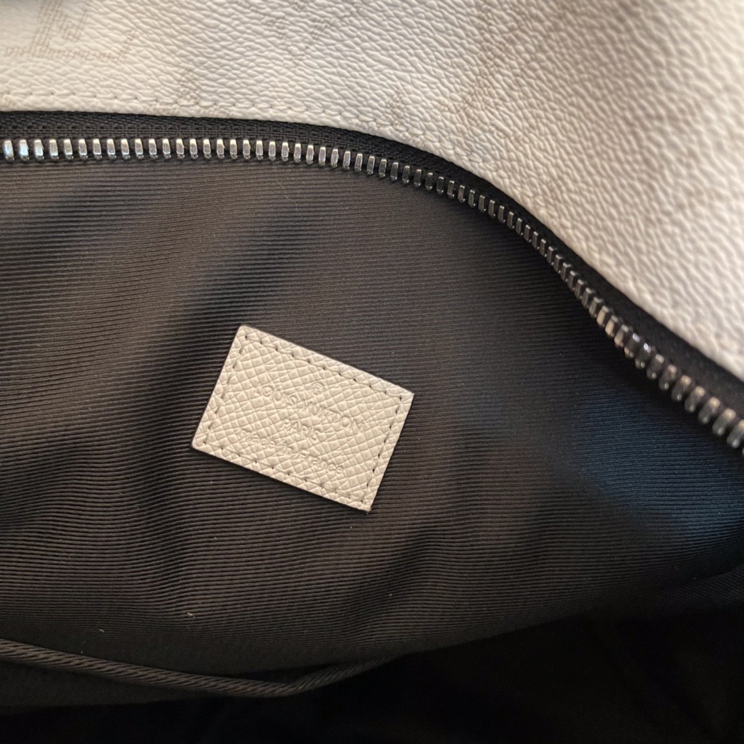 L*ouis V*uitton Top Bag