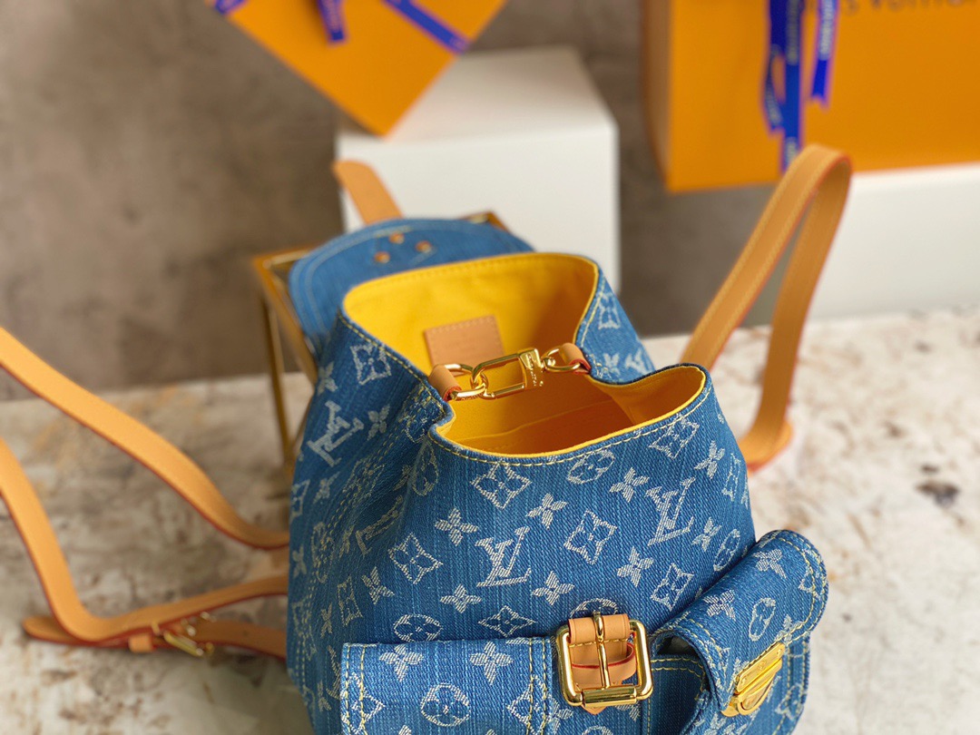 L*ouis V*uitton Top Bag