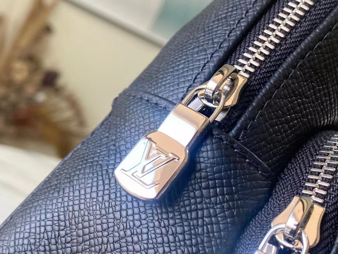 L*ouis V*uitton Top Bag