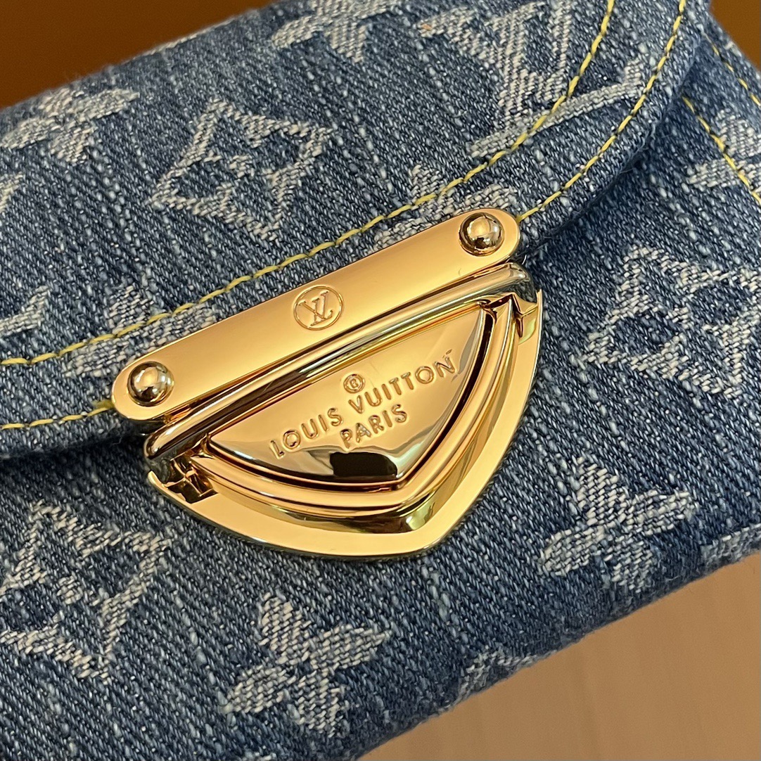 L*ouis V*uitton Top Bag