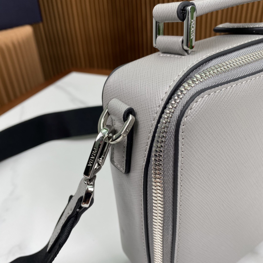 P*rada Bag Top Quality