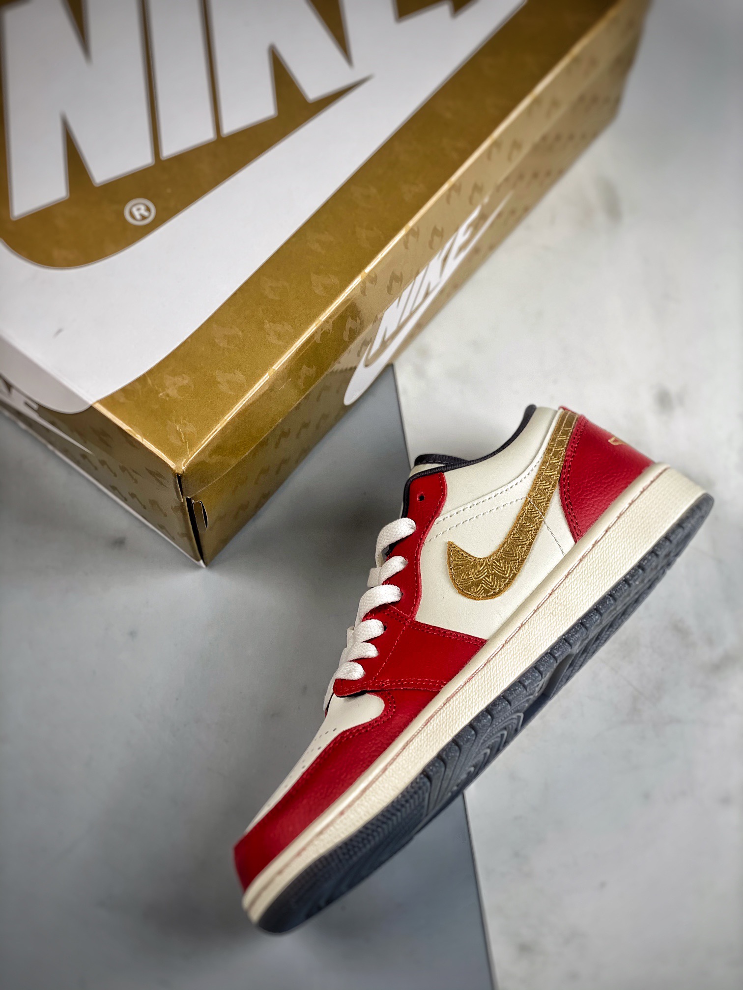 Men Women Air Jordan 1