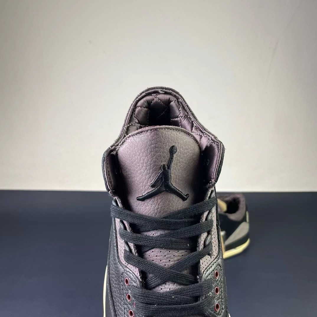 NIKE Air Jordan 3