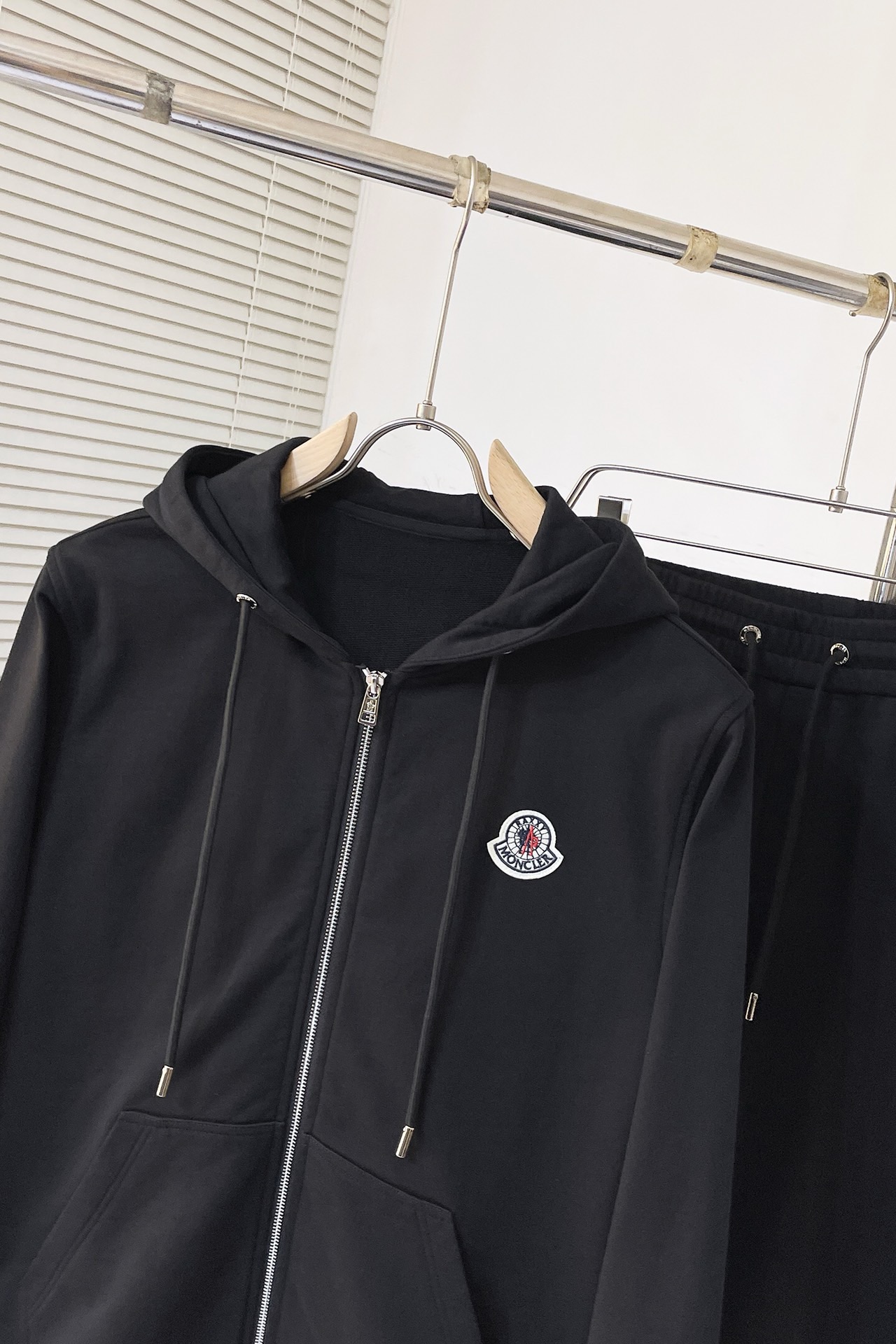 Men suits Top Quality