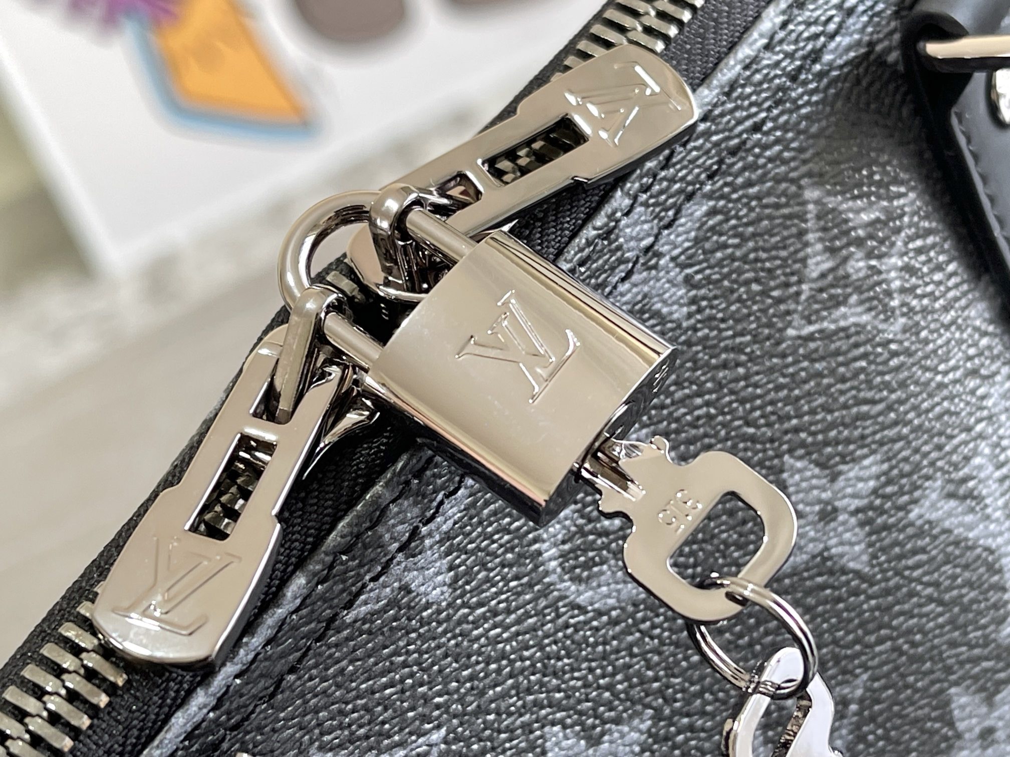 L*ouis V*uitton Top Bag