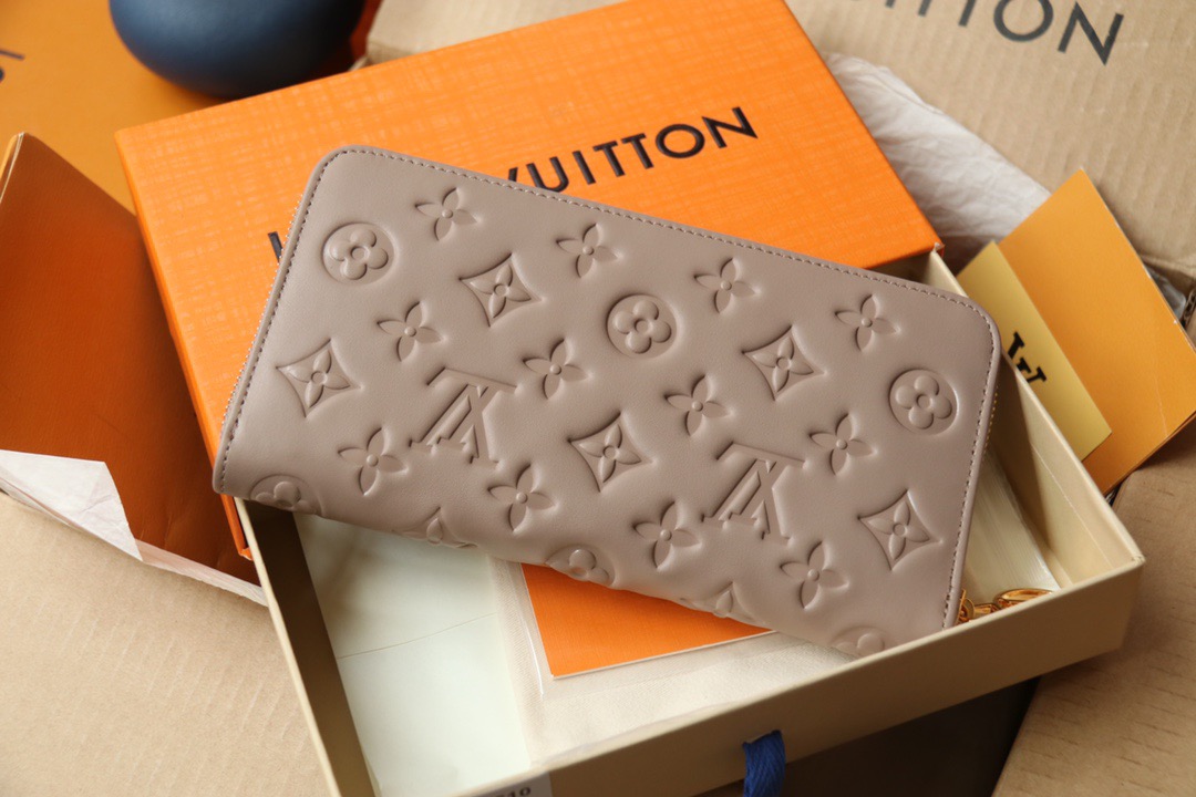 L*ouis V*uitton Top Bag