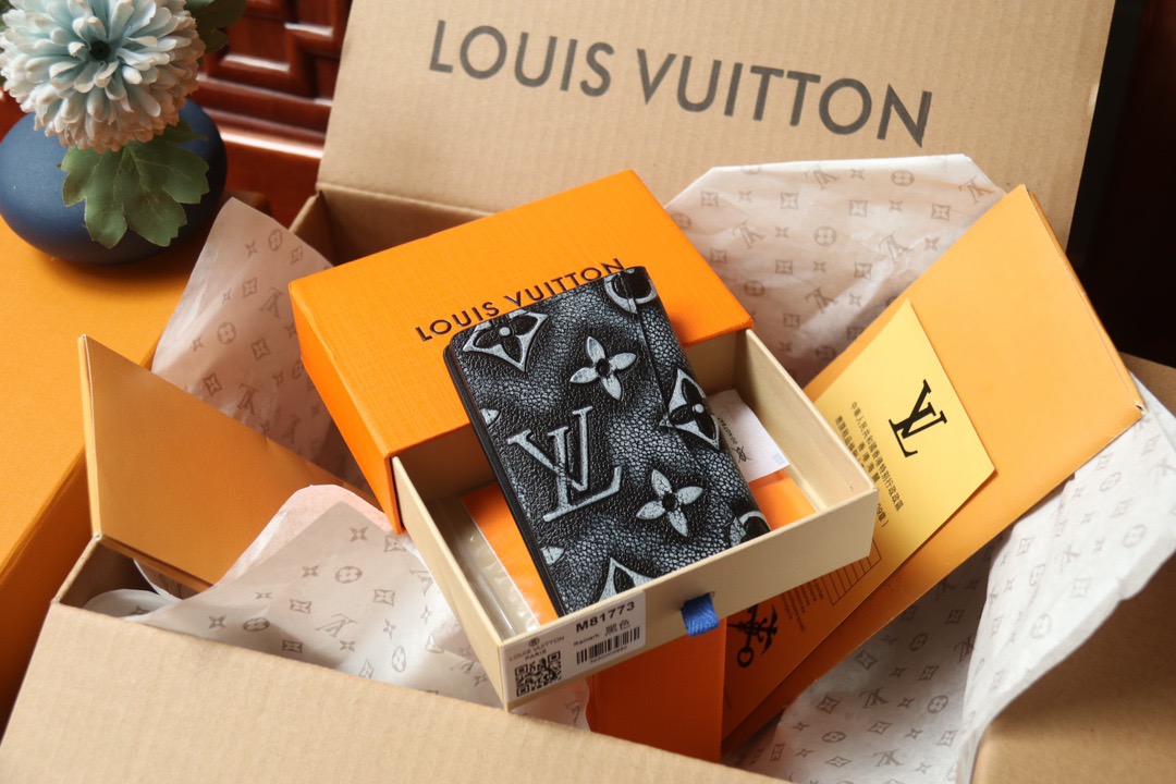 L*ouis V*uitton Top Bag