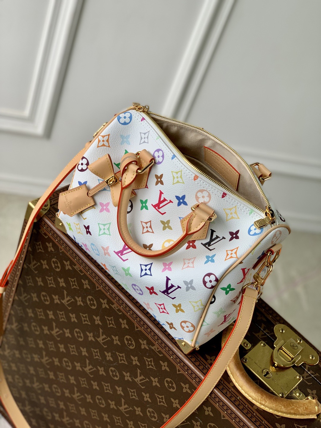 L*ouis V*uitton Top Bag