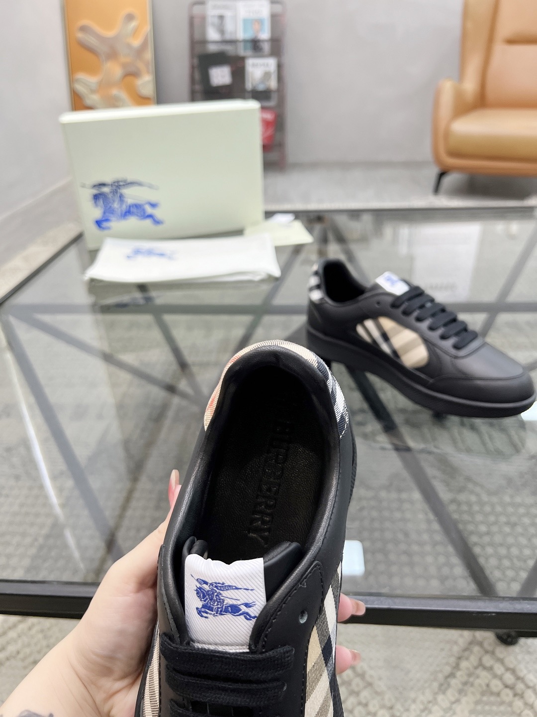 Men B*rberry Sneaker ()