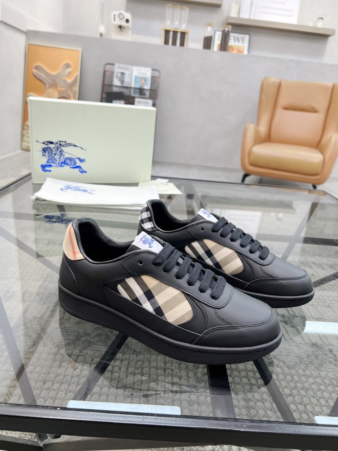 Men B*rberry Sneaker ()