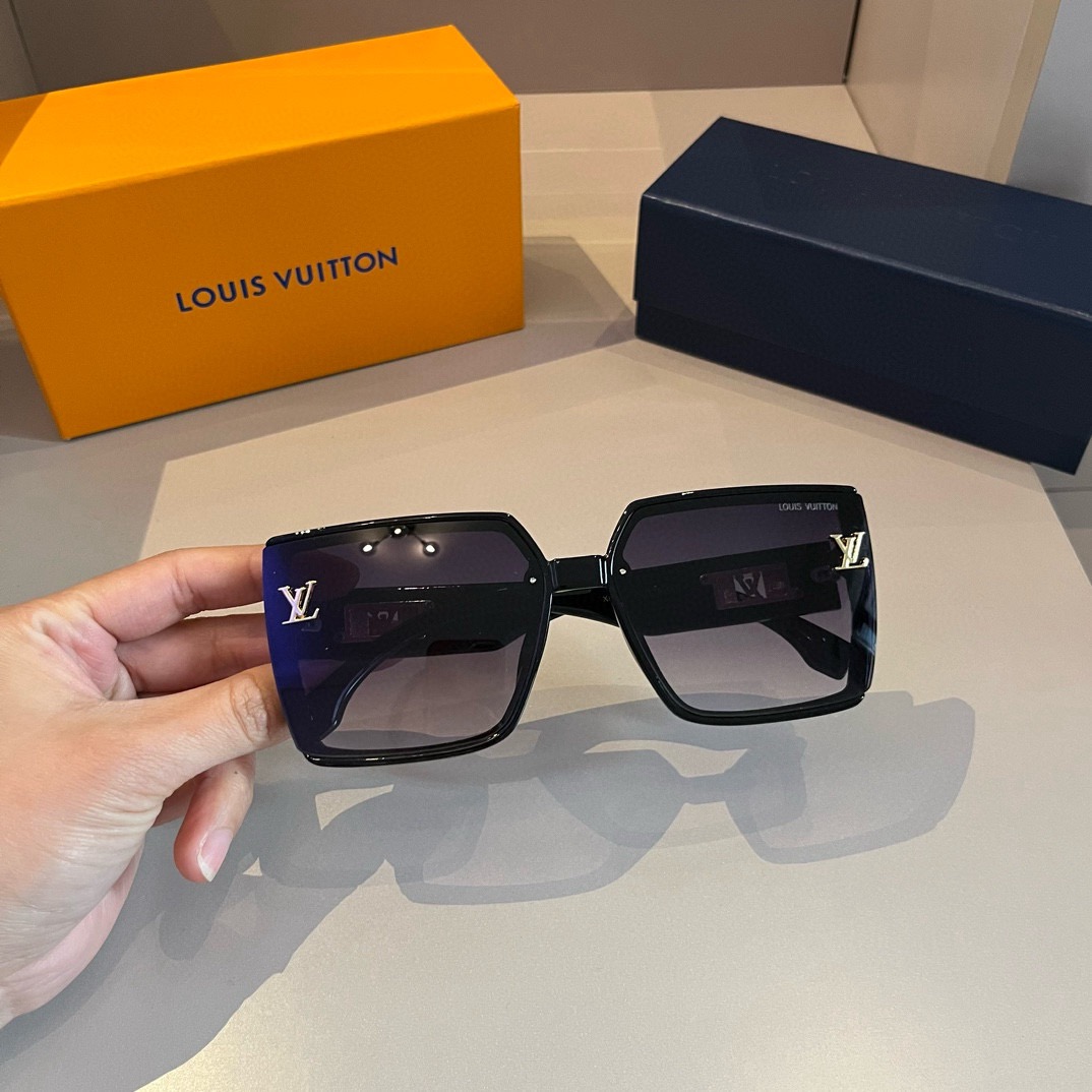 L*ouis V*uitton Glasses