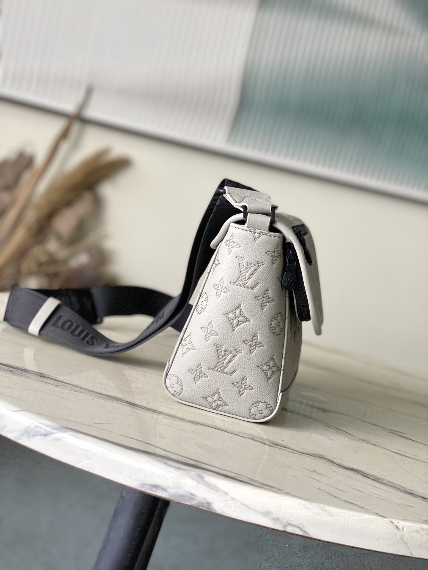 L*ouis V*uitton Top Bag