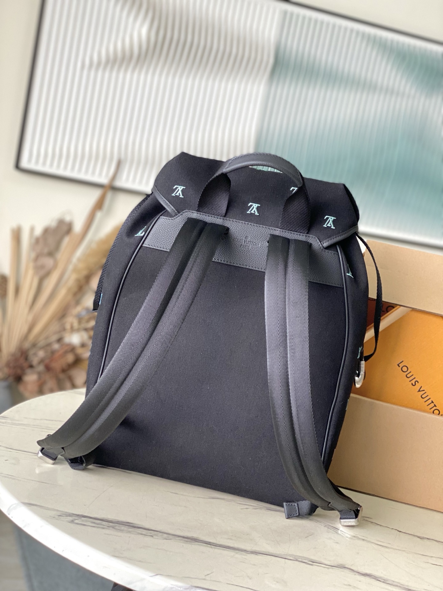 L*ouis V*uitton Top Bag