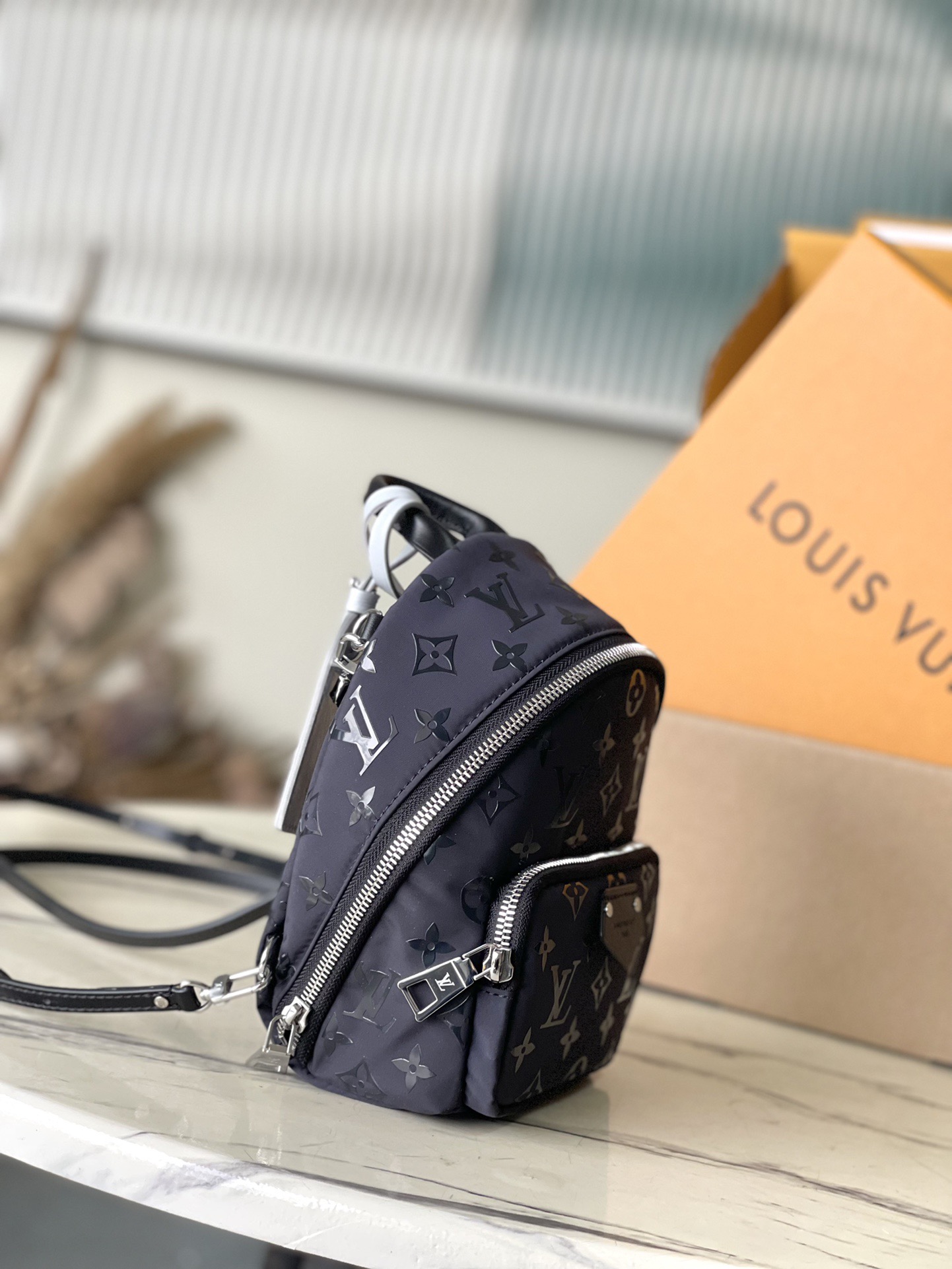 L*ouis V*uitton Top Bag